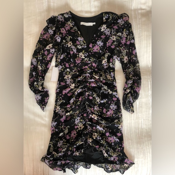 Women’s Size XS; ASTR The Label Kimbra Womens Chiffon Floral Mini Dress. NWT - Picture 2 of 7